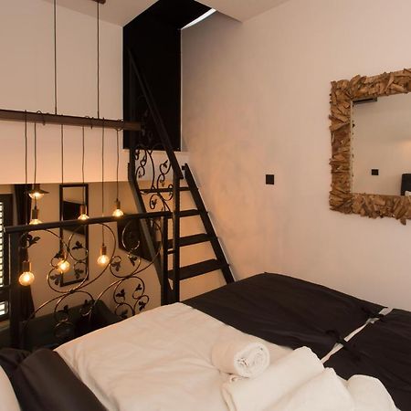 Amaizing Apartment Near Airport Kaštel Štafilić Exteriör bild