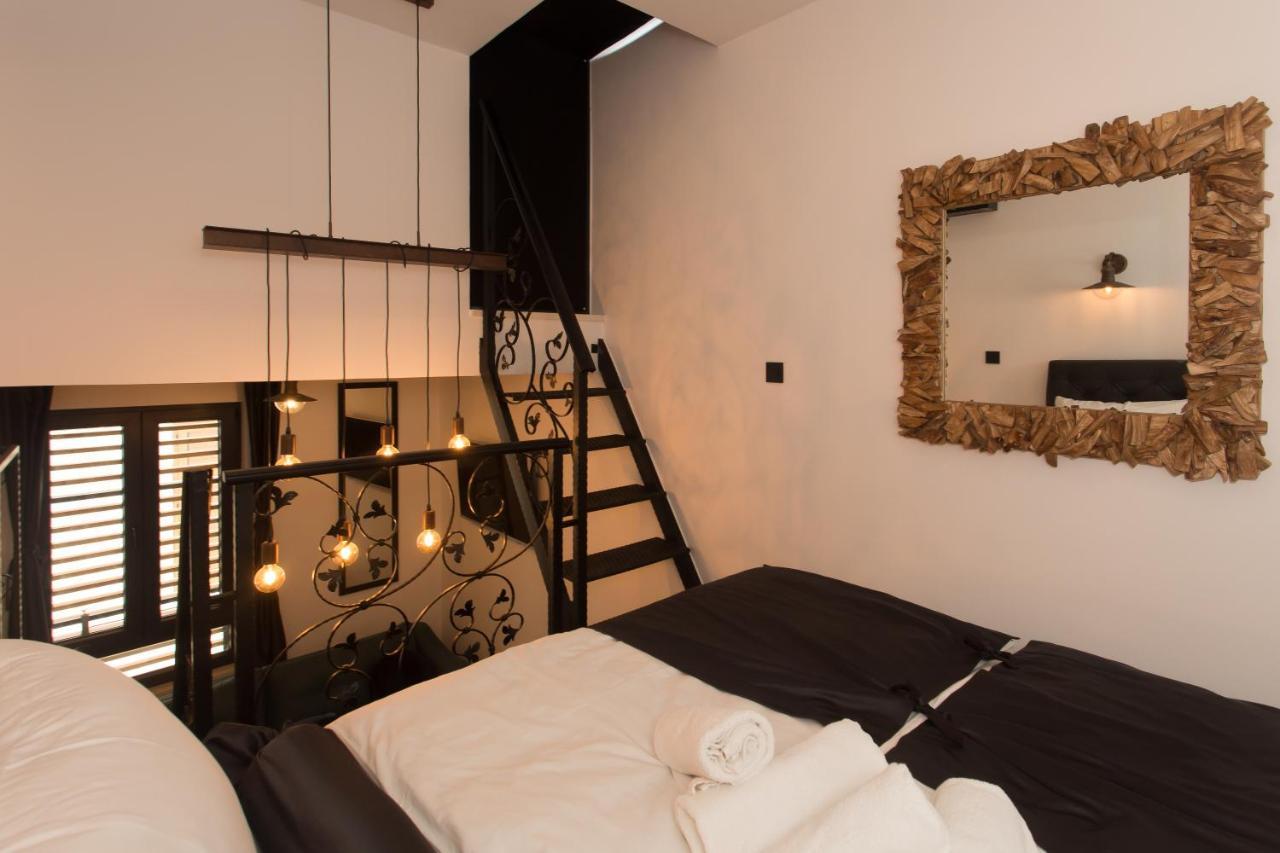 Amaizing Apartment Near Airport Kaštel Štafilić Exteriör bild