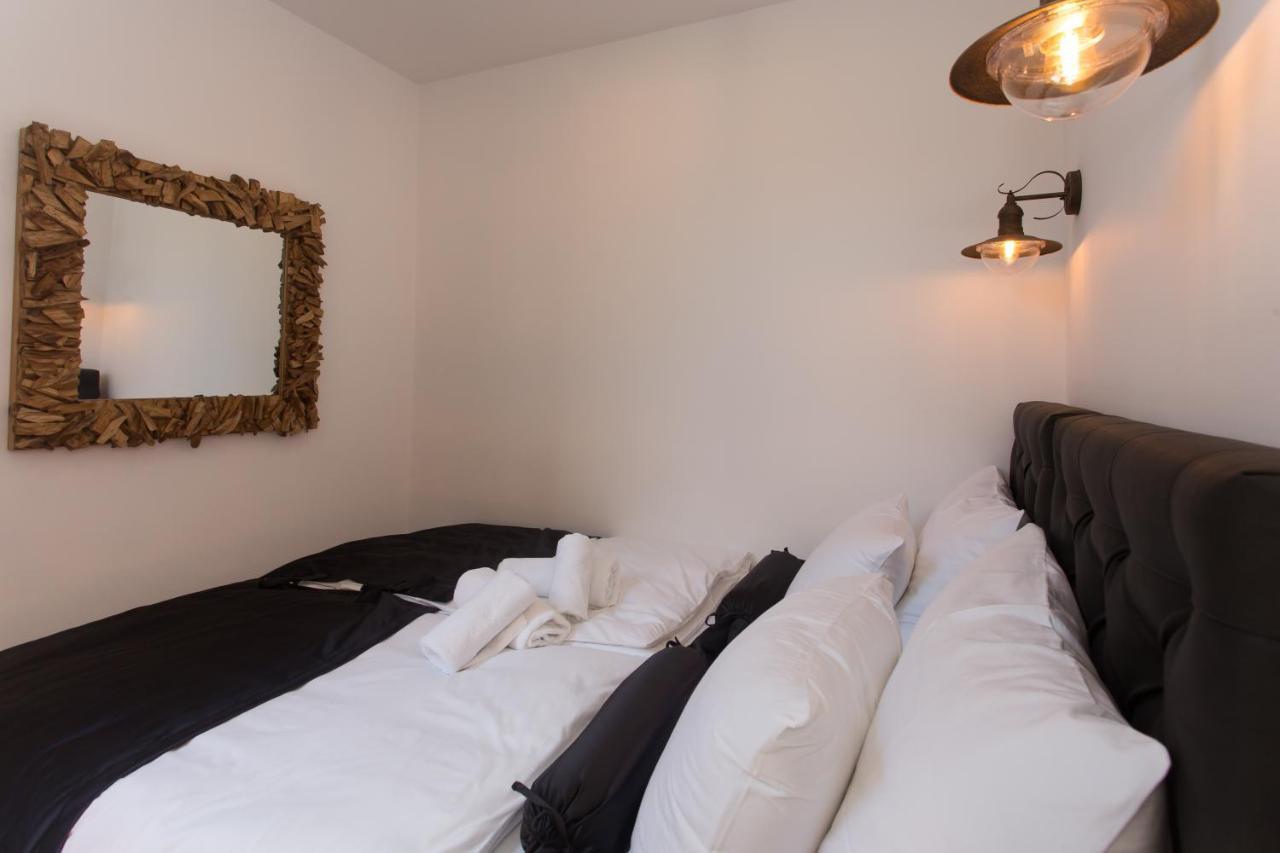 Amaizing Apartment Near Airport Kaštel Štafilić Exteriör bild