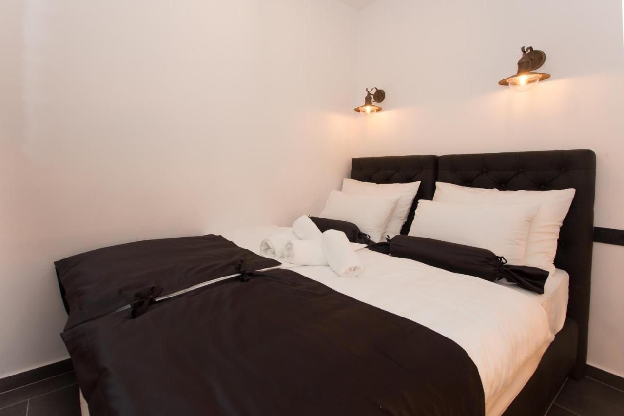 Amaizing Apartment Near Airport Kaštel Štafilić Exteriör bild